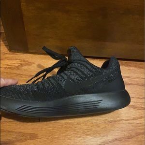 Women’s Nike shoes